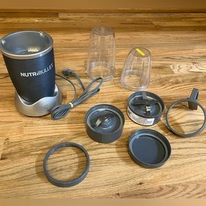 Nutribullet 8 piece full set 24oz blender juicer